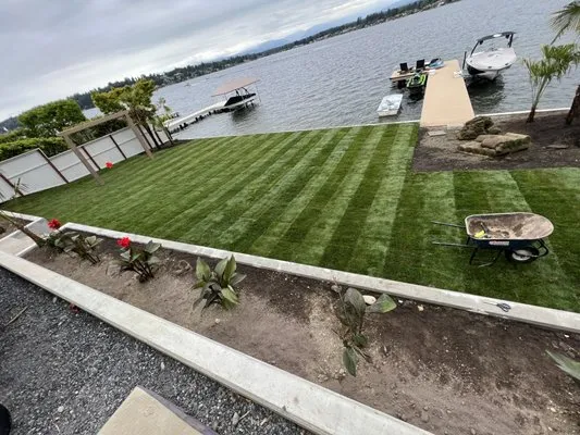 R&F Landscaping Logo