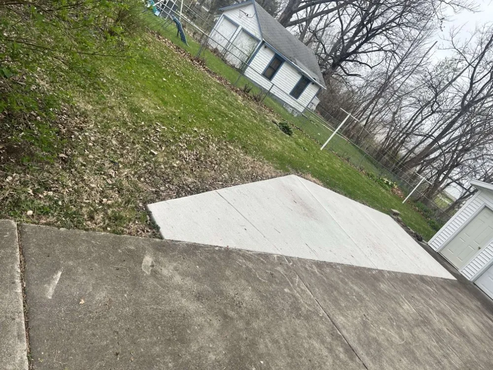 Custom landscape installation in Des Moines, IA by RF Outdoor Services