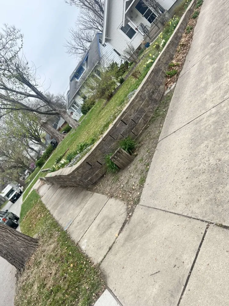 Reliable outdoor landscaping for outdoor upgrades in Des Moines, IA by RF Outdoor Services