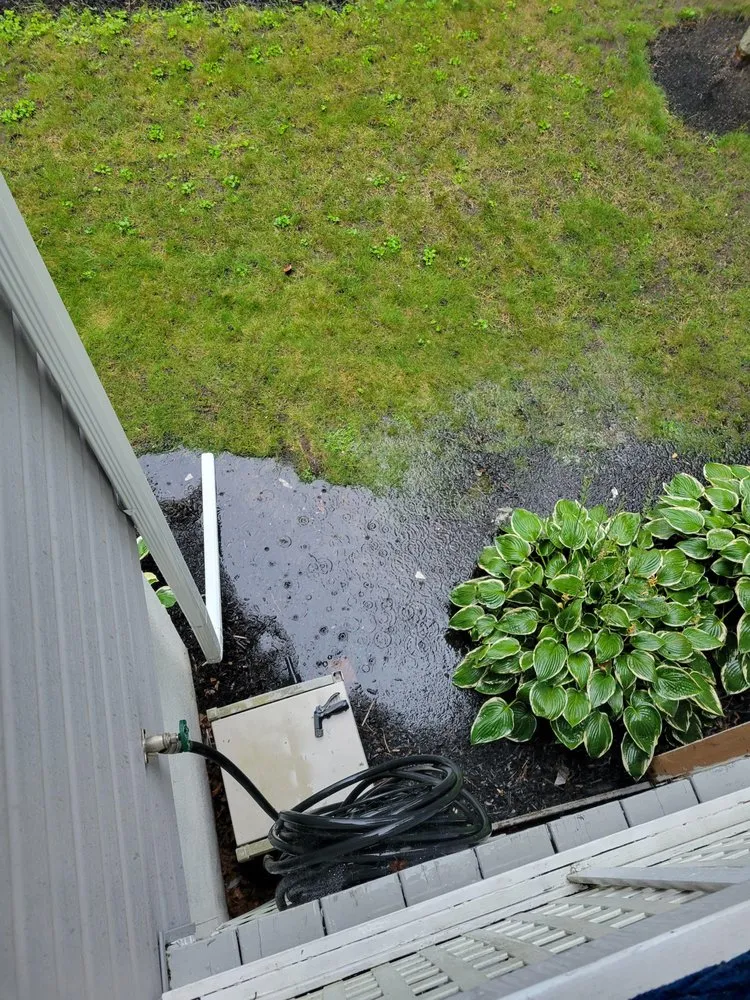 Local lawn mowing service for year-round maintenance in Pequannock Township, NJ by RFW Services
