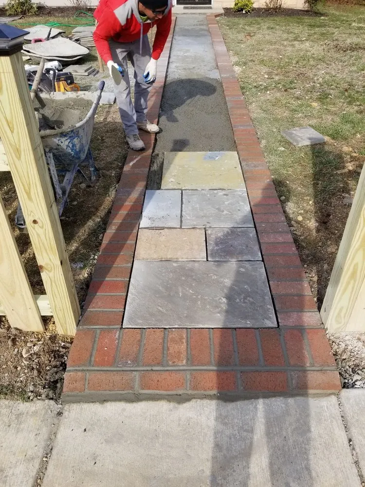 Custom lawn care service experts serving Woodbridge, VA - RG Construction & Landscapes