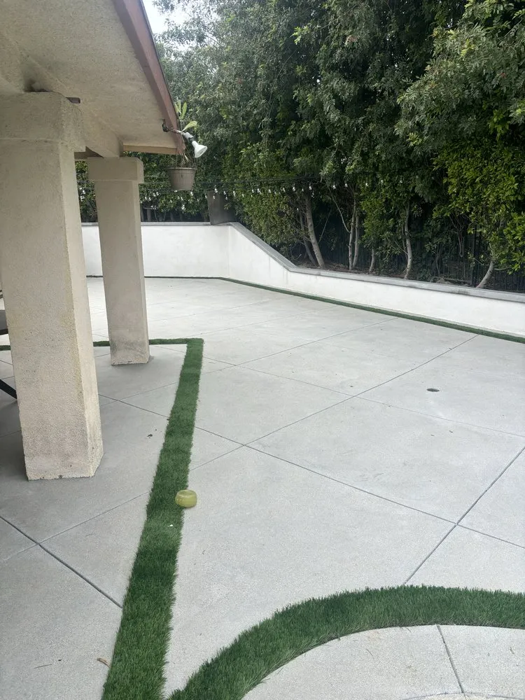 Trusted outdoor landscaping for residential properties in La Crescenta, CA by RG Construction