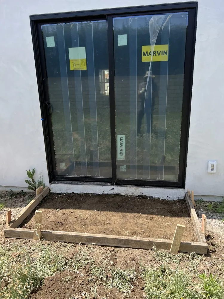 Expert garden landscaping with custom design in Costa Mesa, CA by RG Landscape