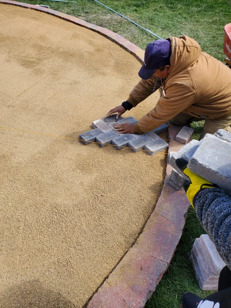 Professional landscape design experts serving Des Plaines, IL - RG Landscaping & Patios Services