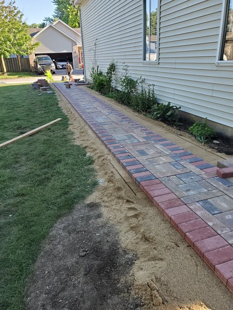 Top-rated landscape design with custom design in Des Plaines, IL by RG Landscaping & Patios Services