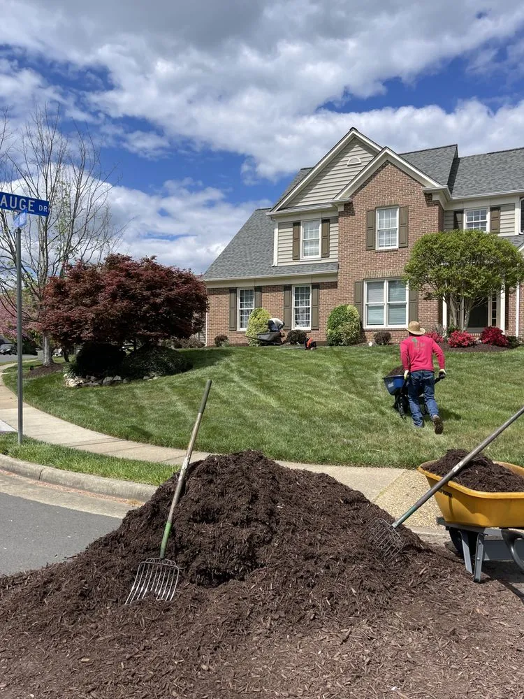 Custom lawn care service in Woodbridge, VA by RG Landscaping
