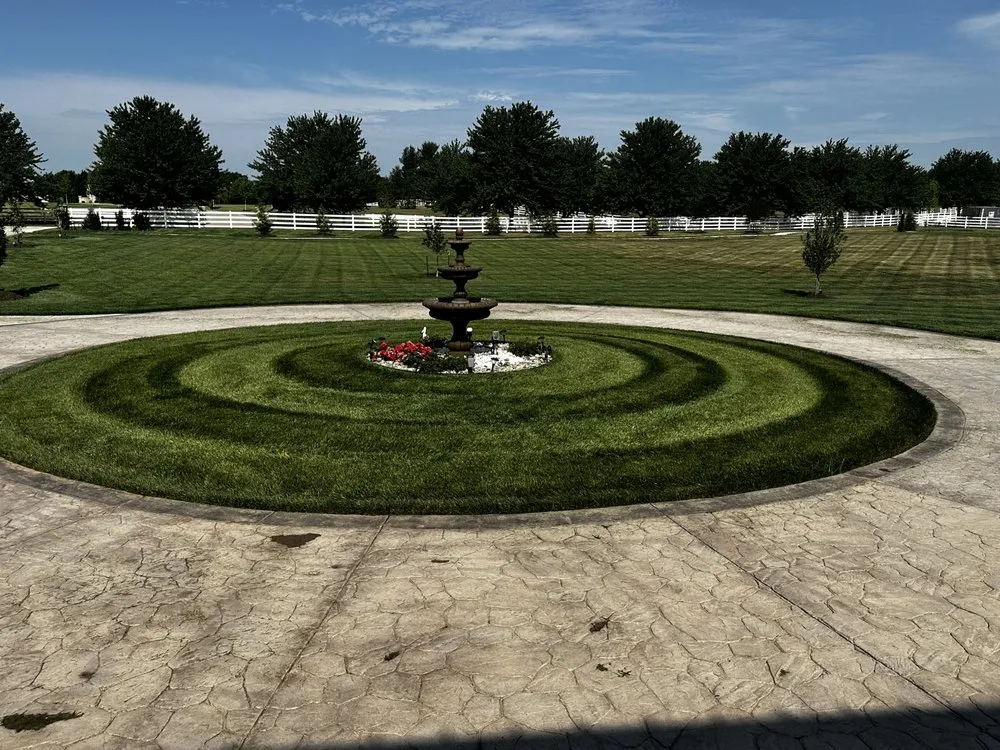 Trusted outdoor landscaping with custom design across Kansas City, KS - R&G Lawn & Landscape