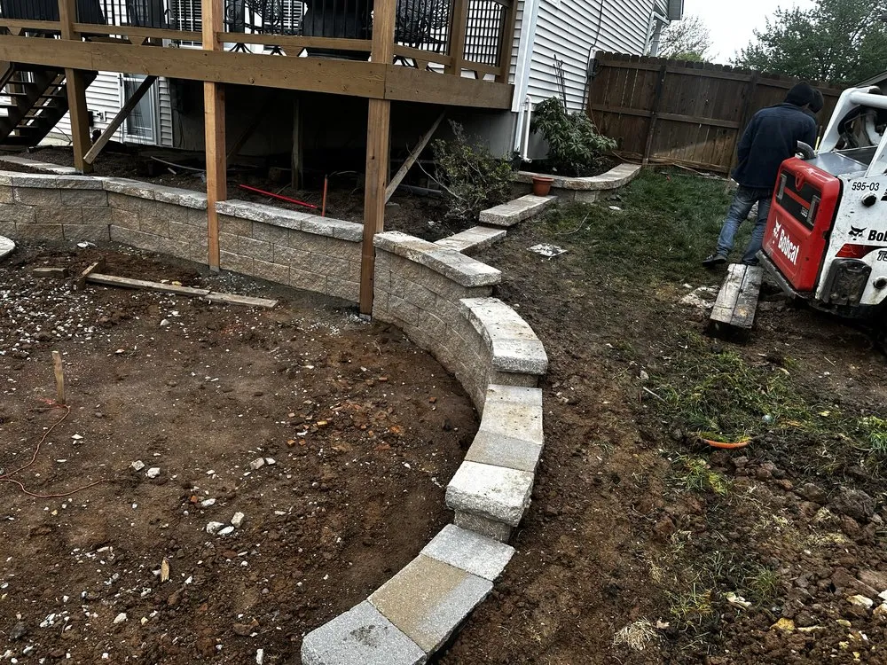 Local residential landscaping in Kansas City, KS by R&G Lawn & Landscape