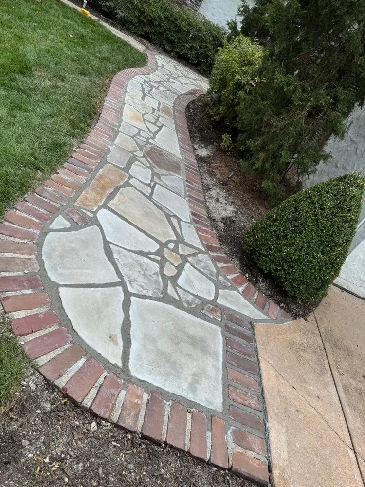 Local landscaping services in Kansas City, KS - R&G Lawn & Landscape