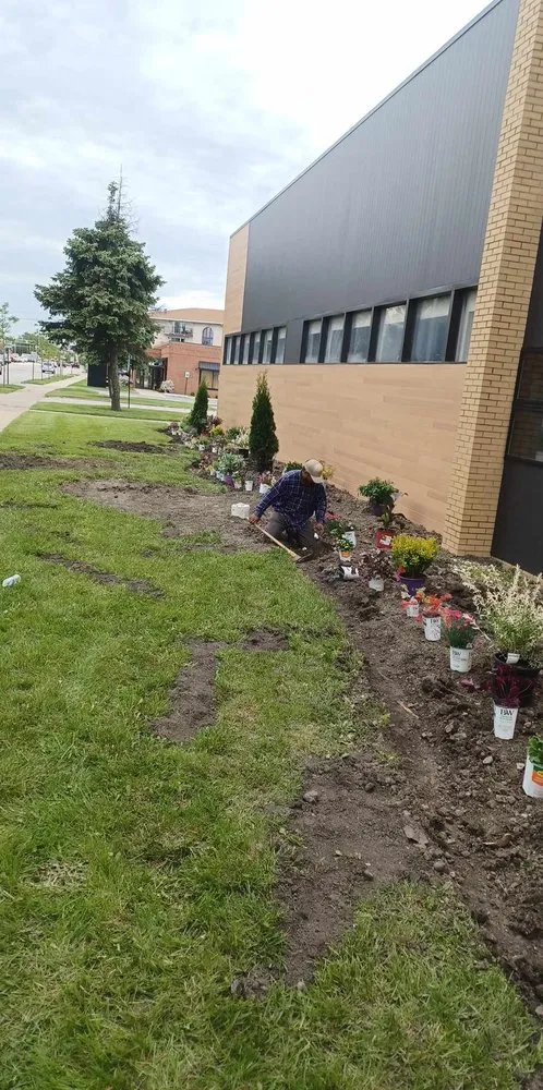 Custom landscape installation for beautiful yards in Burbank, IL by R.G Lawncare
