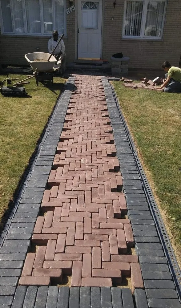 Affordable landscape design for homes across Burbank, IL - R.G Lawncare