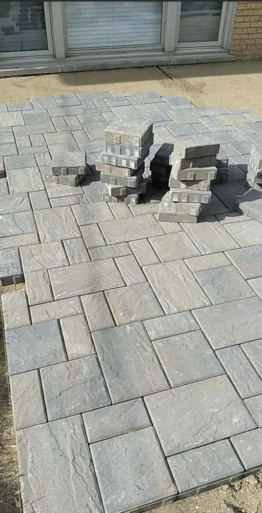 Affordable landscaping services with custom design in Burbank, IL by R.G Lawncare