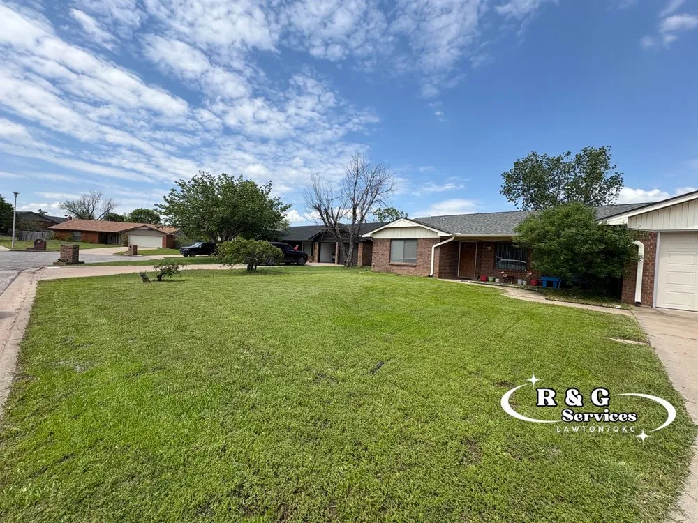 Expert yard maintenance in Lawton, OK - R&G