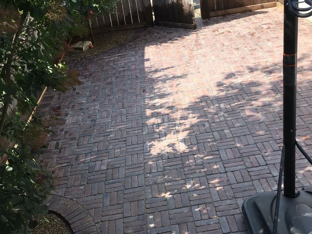 Custom landscaping services experts serving Chicago, IL - RG Patios Landscaping