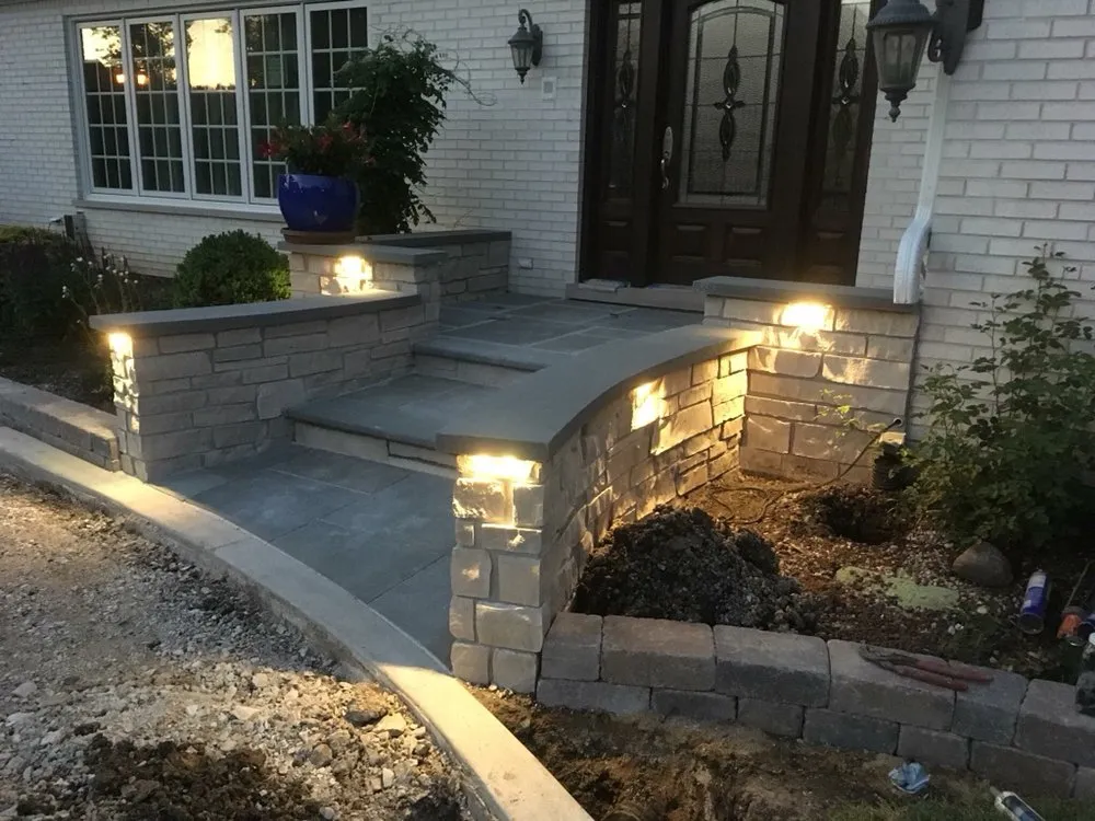 Reliable lawn care service experts serving Chicago, IL - RG Patios Landscaping