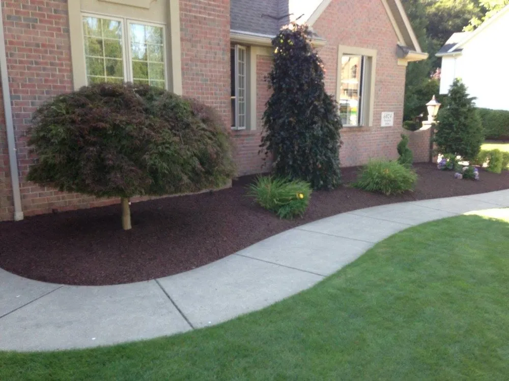 Affordable garden landscaping for beautiful yards in Canfield, OH by RGG Lawn Care & Landscaping Services