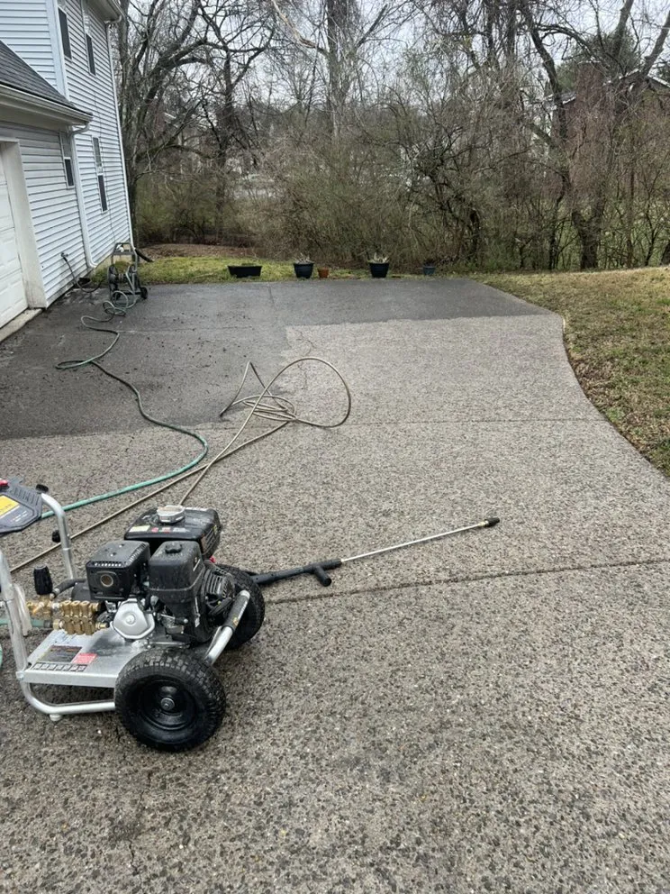 Affordable lawn mowing service for year-round maintenance in La Vergne, TN by RGL Landscaping