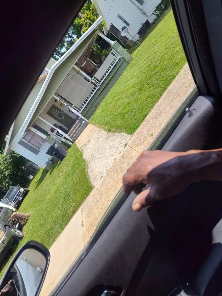 Trusted yard maintenance in Roanoke, VA - RGMs Lawn Care