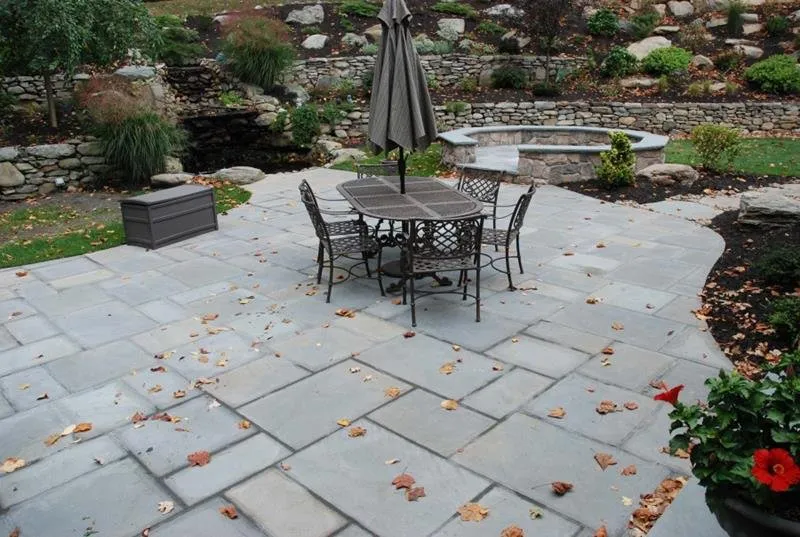 Affordable residential landscaping in East Hampton, NY - RGR GARDEN SERVICES.