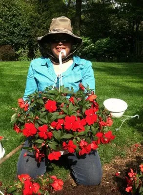 RGR GARDEN SERVICES. Logo