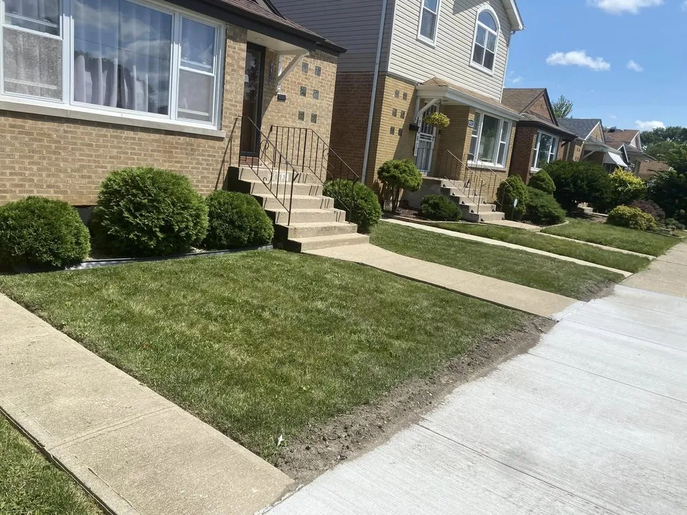 Local yard maintenance in Chicago, IL - Rgw Yearly Service