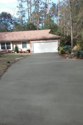 Reliable lawn mowing service experts serving Tallahassee, FL - RH Enterprises of North Florida