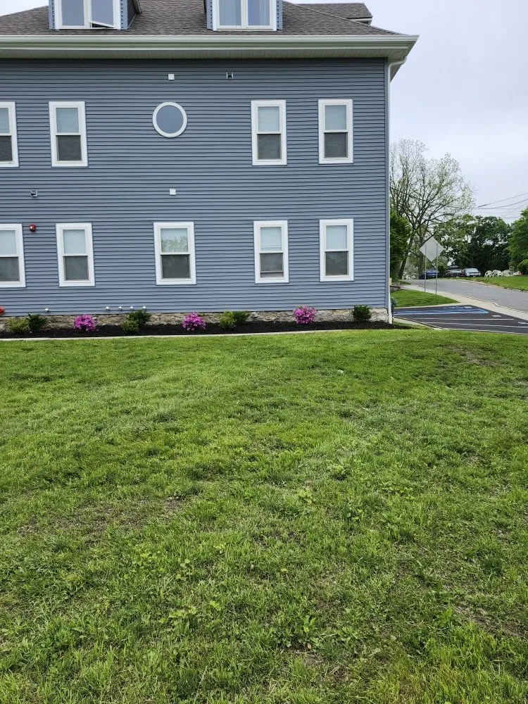 Top-rated lawn care service experts serving Stanhope, NJ - RH Landscaping