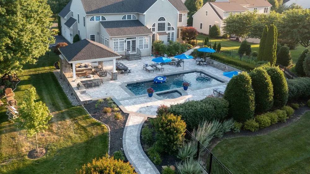 Custom lawn mowing service experts serving Sykesville, MD - Rhine Landscaping