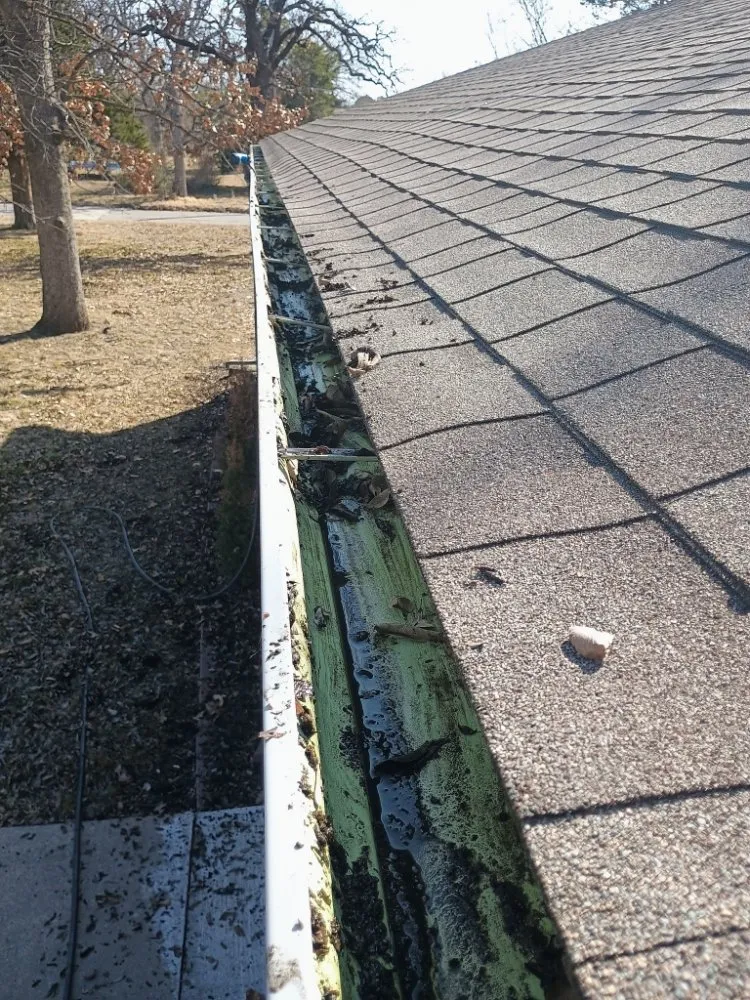 Custom yard cleanup service for year-round maintenance in Eufaula, OK by Rhines Home & Commercial Services