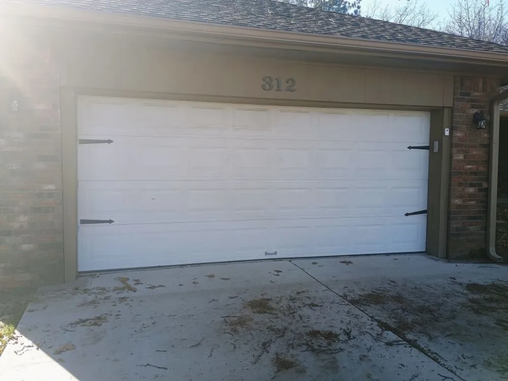 Local lawn mowing service experts serving Eufaula, OK - Rhines Home & Commercial Services