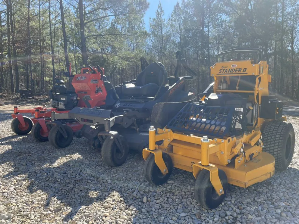 Affordable residential landscaping in Jonesboro, AR by Rhino Lawn Maintenance