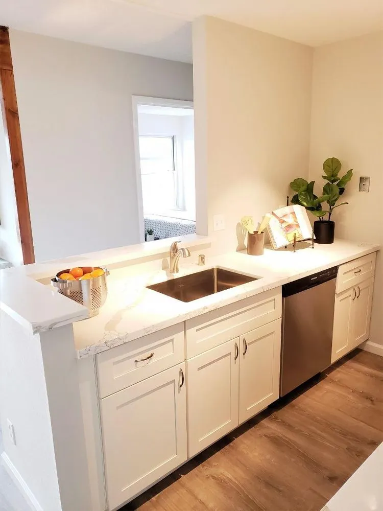 Affordable yard cleanup service with custom design across Redwood City, CA - Rhino's Construction