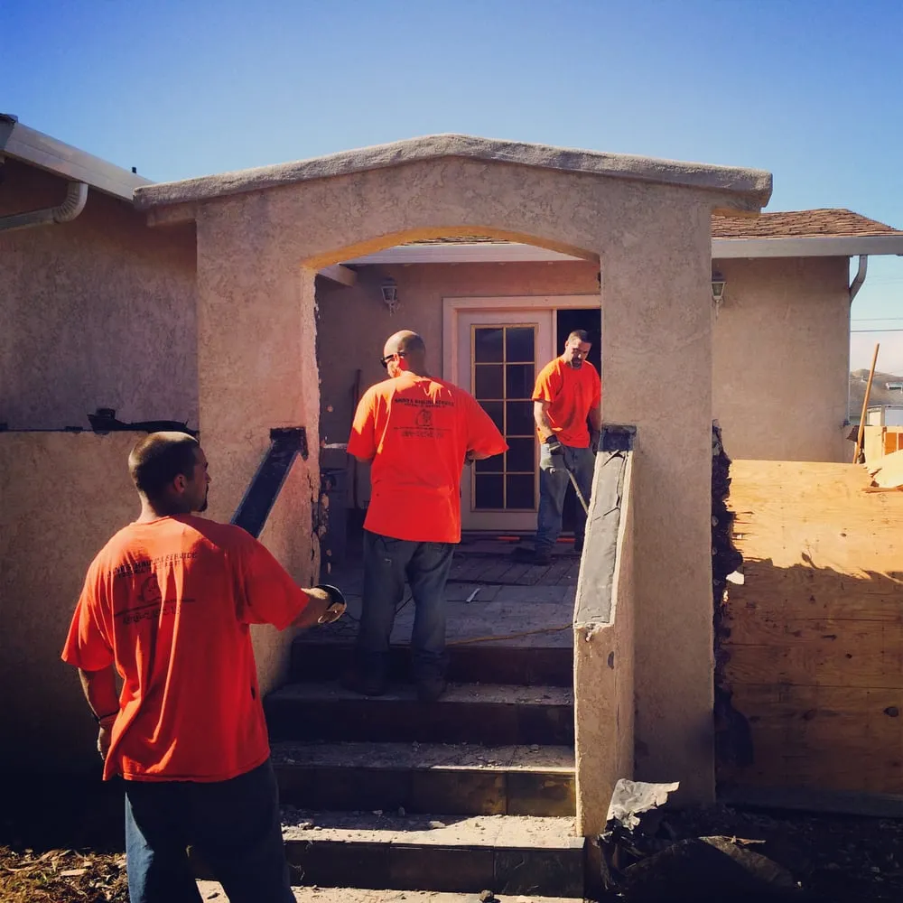 Affordable yard maintenance with custom design in Redwood City, CA by Rhino's Construction