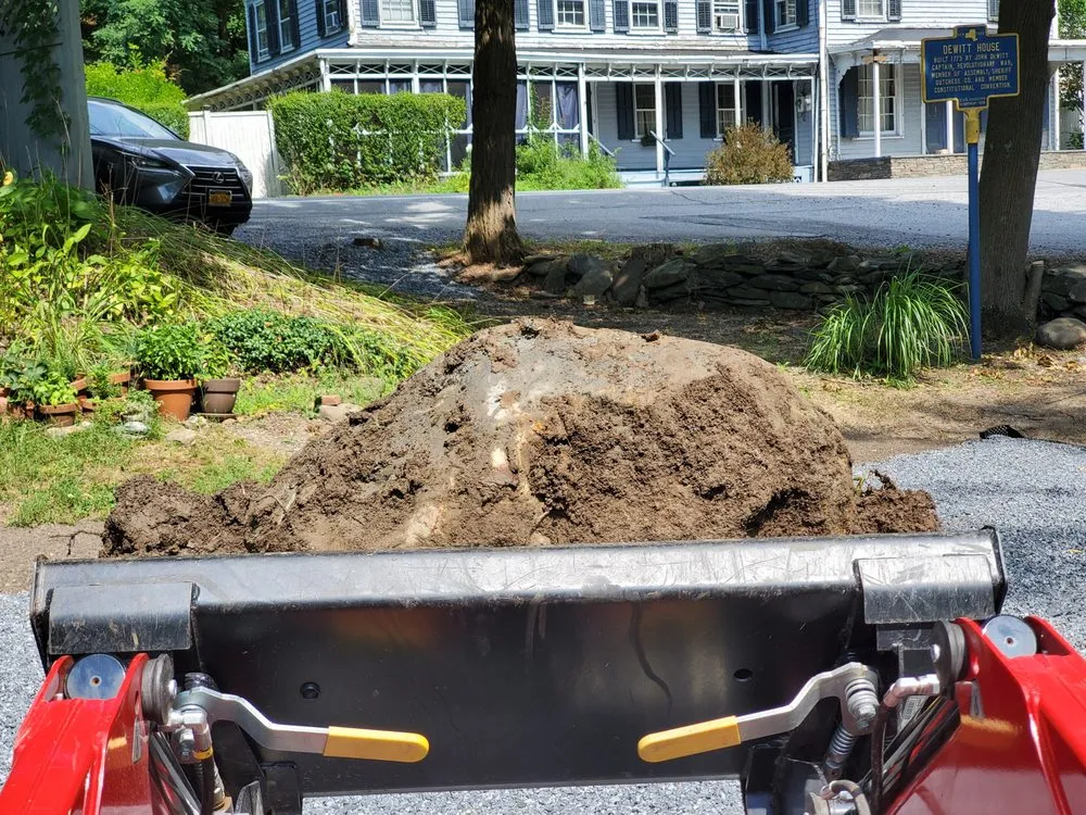Custom yard cleanup service in Staatsburg, NY - Rhino's Outdoor Services