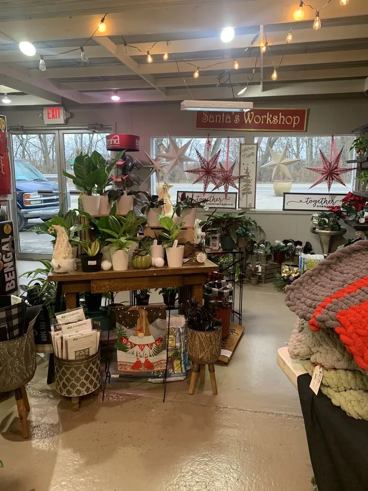 Local lawn care service for residential properties across Circleville, OH - Rhoads Garden Center