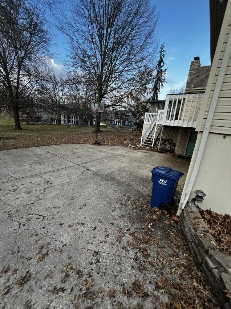 Affordable yard maintenance in Lee's Summit, MO - Rhyno Fix