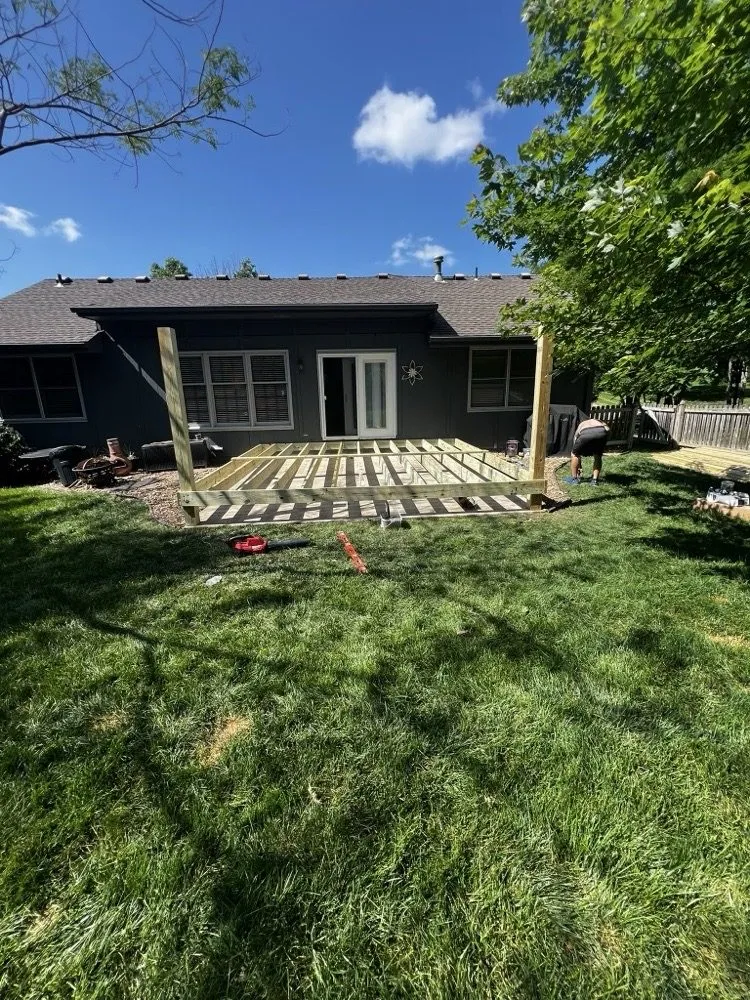 Reliable lawn care service experts serving Lee's Summit, MO - Rhyno Fix