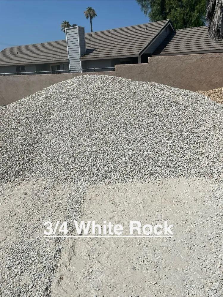 Custom outdoor landscaping experts serving Fontana, CA - R&I Landscape Supply