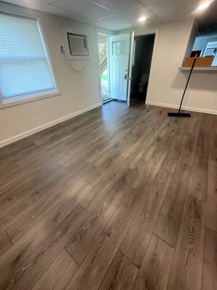 Expert lawn care service in Fort Wayne, IN - Ria Construction