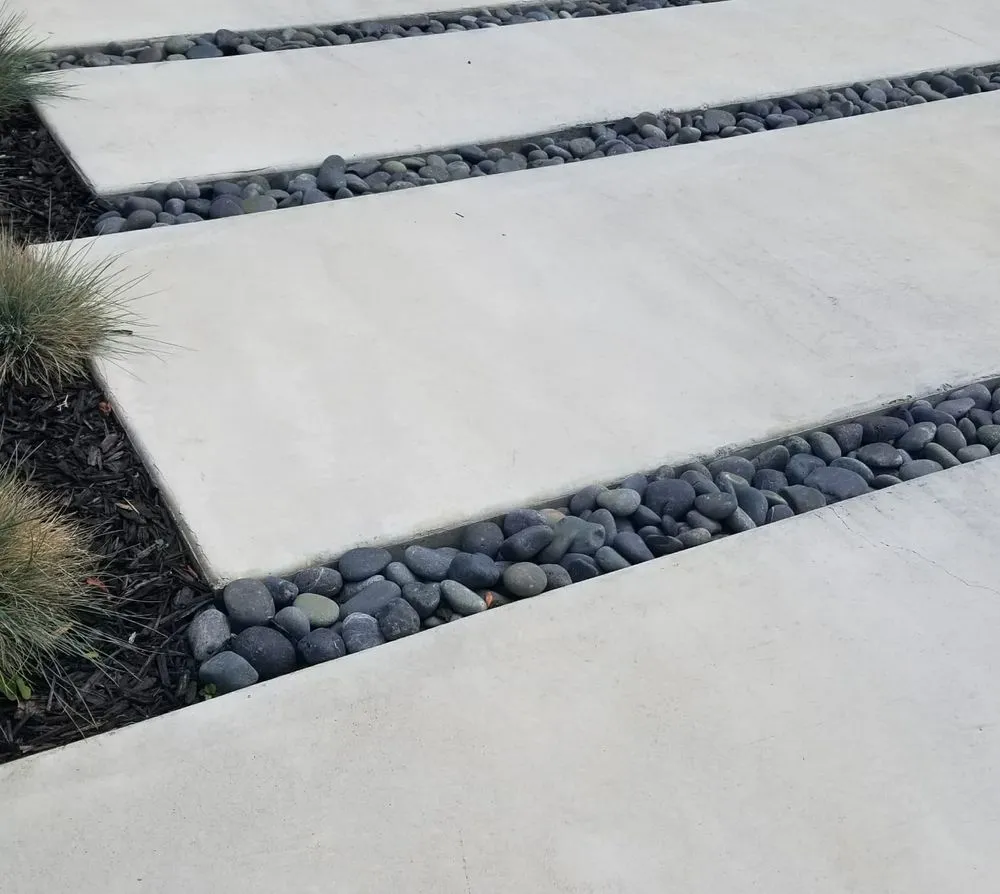 Trusted lawn care service for homes in Clovis, CA by Ricardo Reis