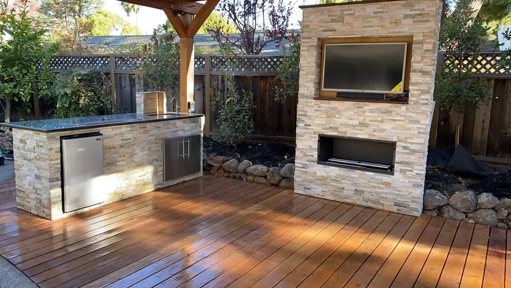 Local yard cleanup service in Clovis, CA - Ricardo Reis