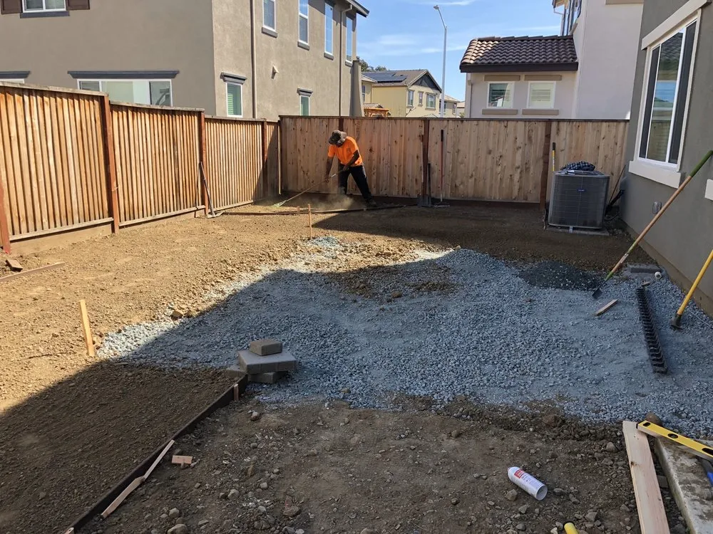Expert yard cleanup service in Gilroy, CA by Ricardo's Landscaping