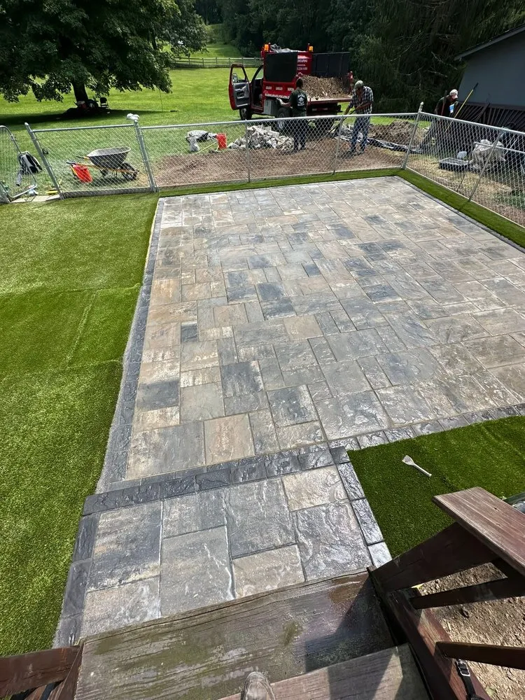 Custom lawn care service in Poughkeepsie, NY - Ricardo’s Lawn & Landscaping