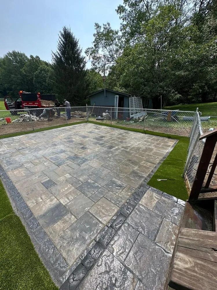 Top-rated outdoor landscaping in Poughkeepsie, NY by Ricardo’s Lawn & Landscaping