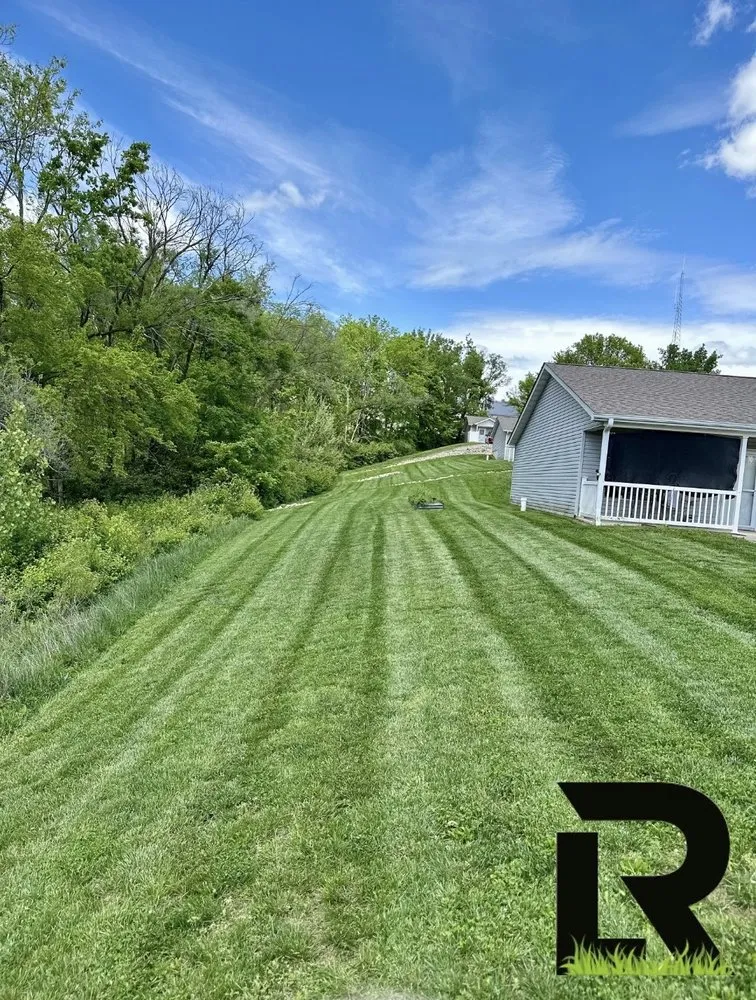 Custom yard cleanup service in Jefferson City, MO - Rice Lawn N More