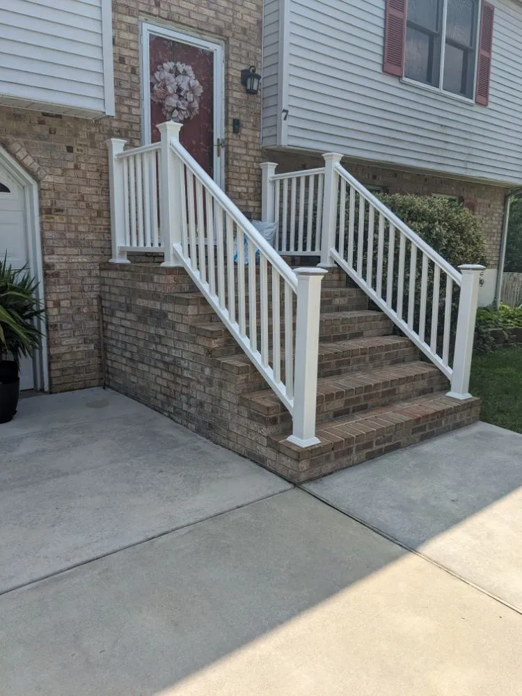 Top-rated yard cleanup service near you in Newark, DE by Rich Be Services