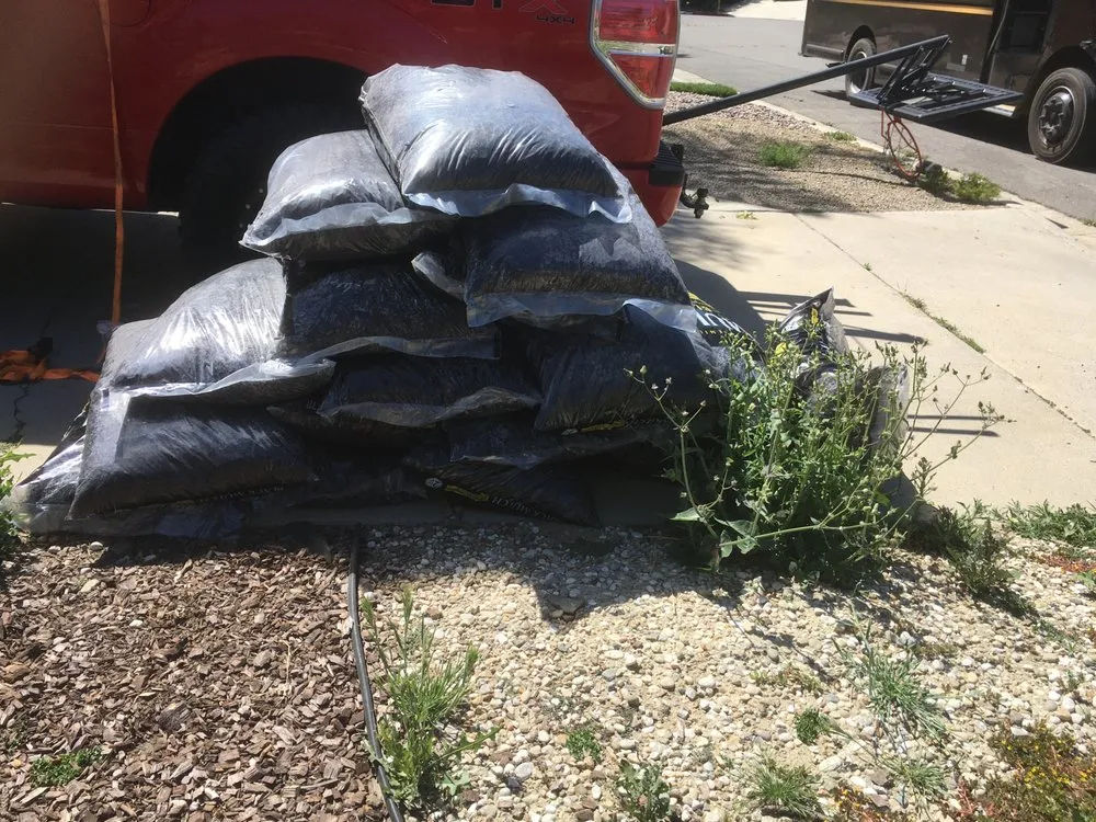 Affordable yard maintenance for homes across Hemet, CA - Rich Berry Maintenance