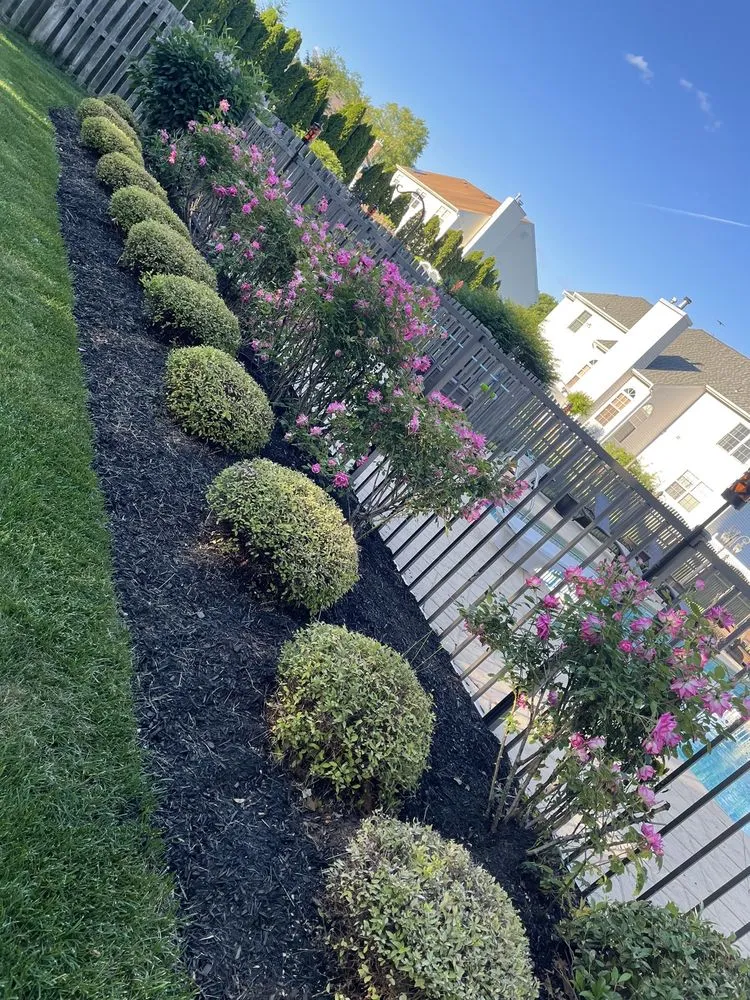 Top-rated garden landscaping for year-round maintenance across Jackson Township, NJ - Rich Green Lawns