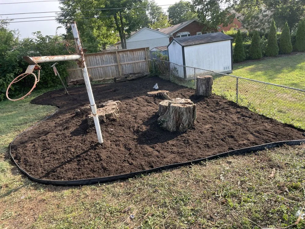 Custom yard maintenance in Lexington, KY by Rich Leaf Yard Cleaning and Landscaping