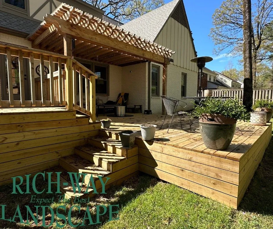 Expert yard cleanup service for beautiful yards across Collierville, TN - Rich-Way Landscape
